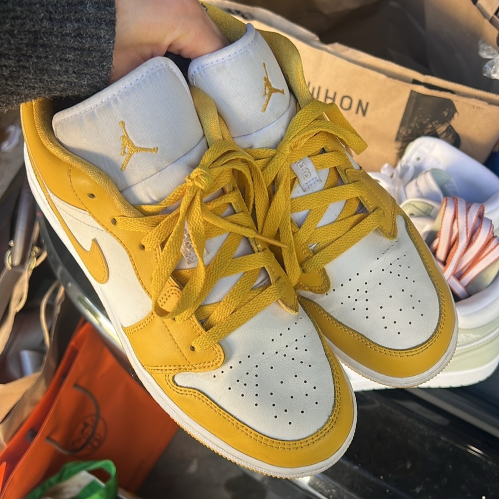 jordan 1 honeycomb low - Picture 2 of 3